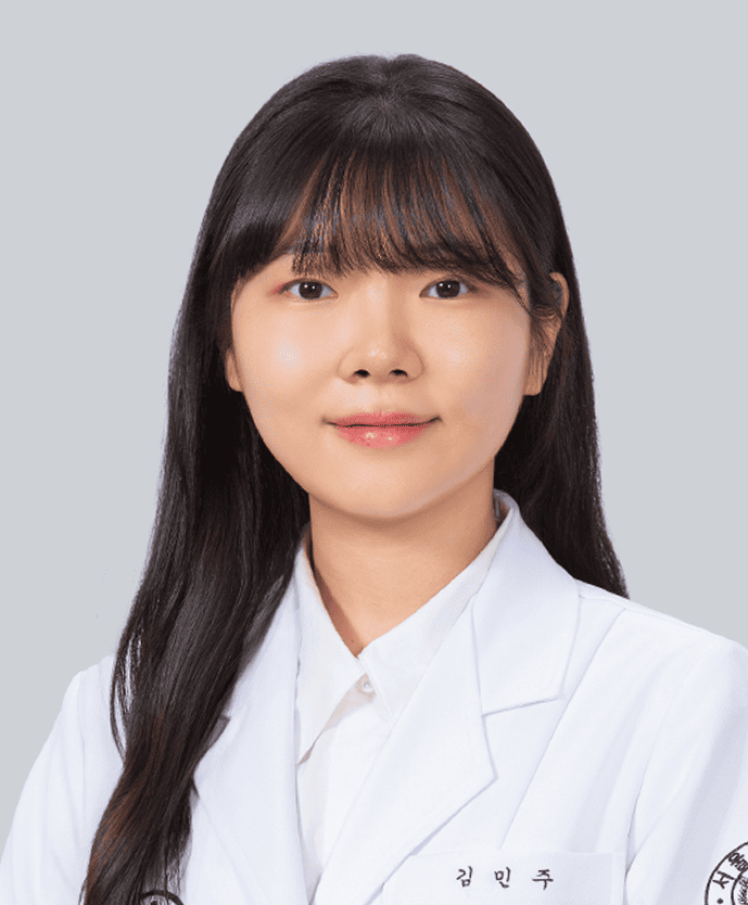 김민주